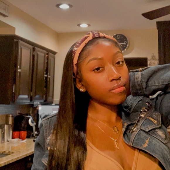 _queentee__